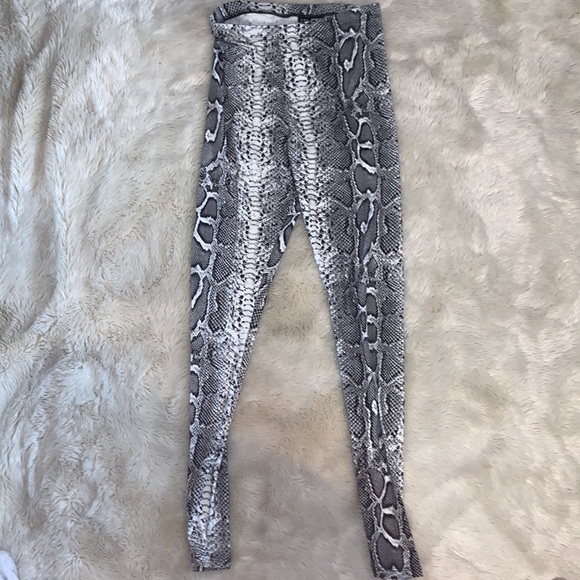 Bundle of 3 XS leggings - Picture 5 of 5